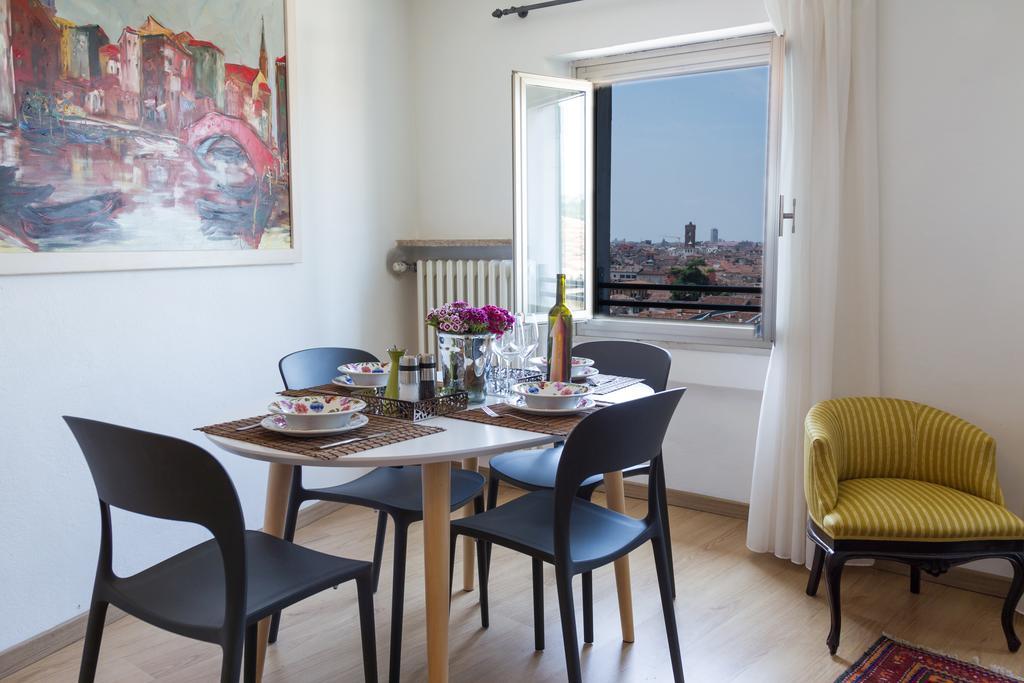 Casa Corvina Appartement Verona Buitenkant foto