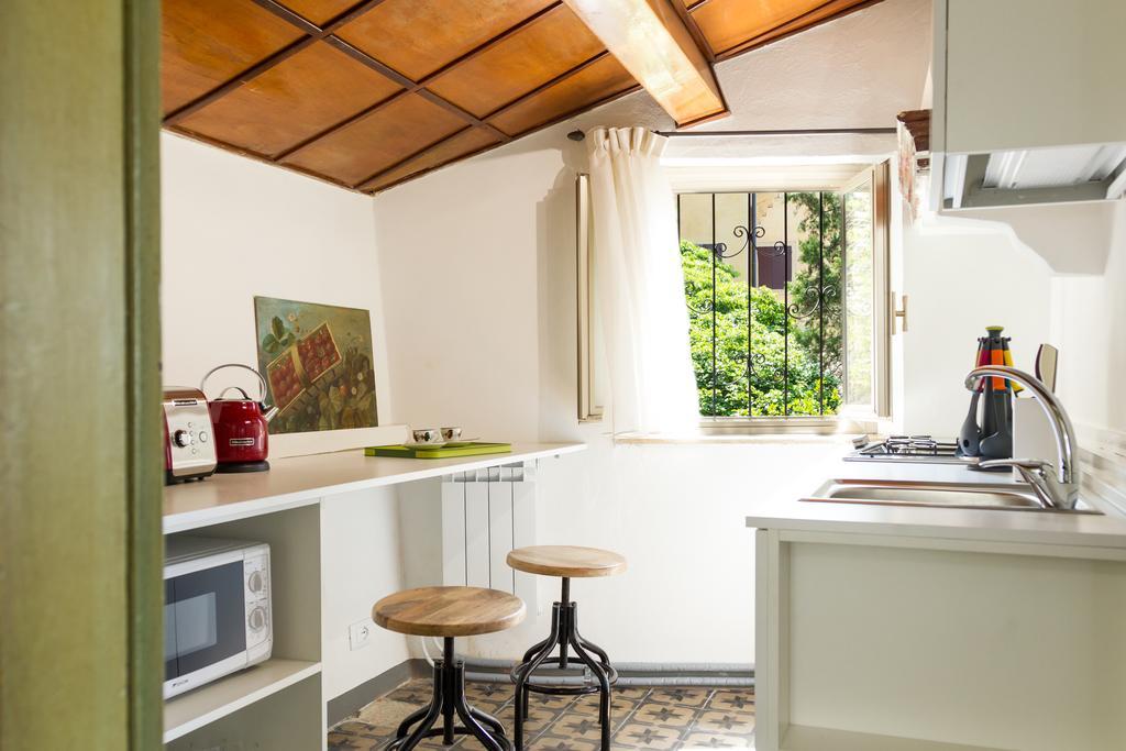 Casa Corvina Appartement Verona Buitenkant foto