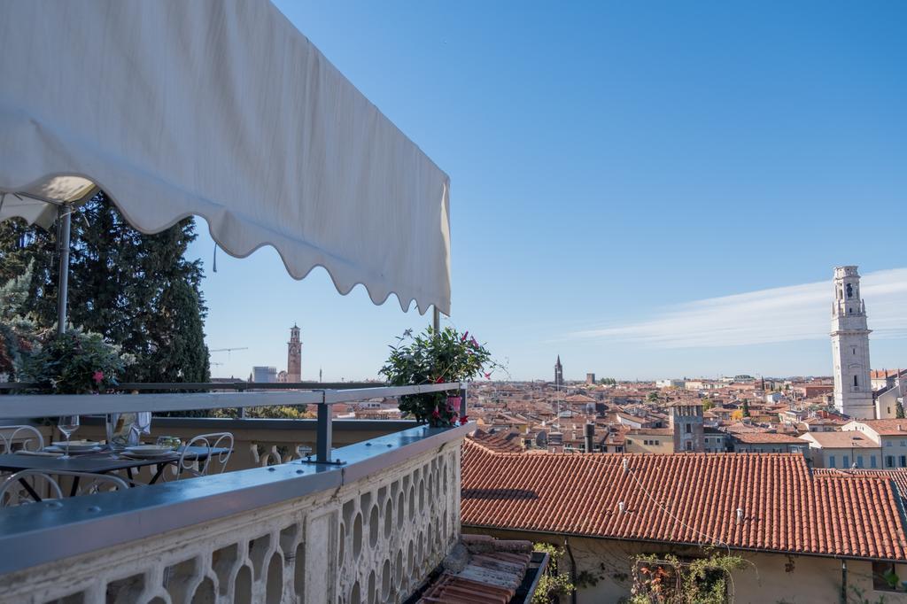 Casa Corvina Appartement Verona Buitenkant foto